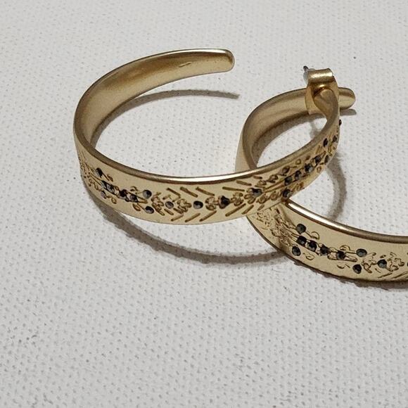 Lucky brand jeweled‎ scrolled Gold Tone hoop earrings new!!! - Picture 2 of 6